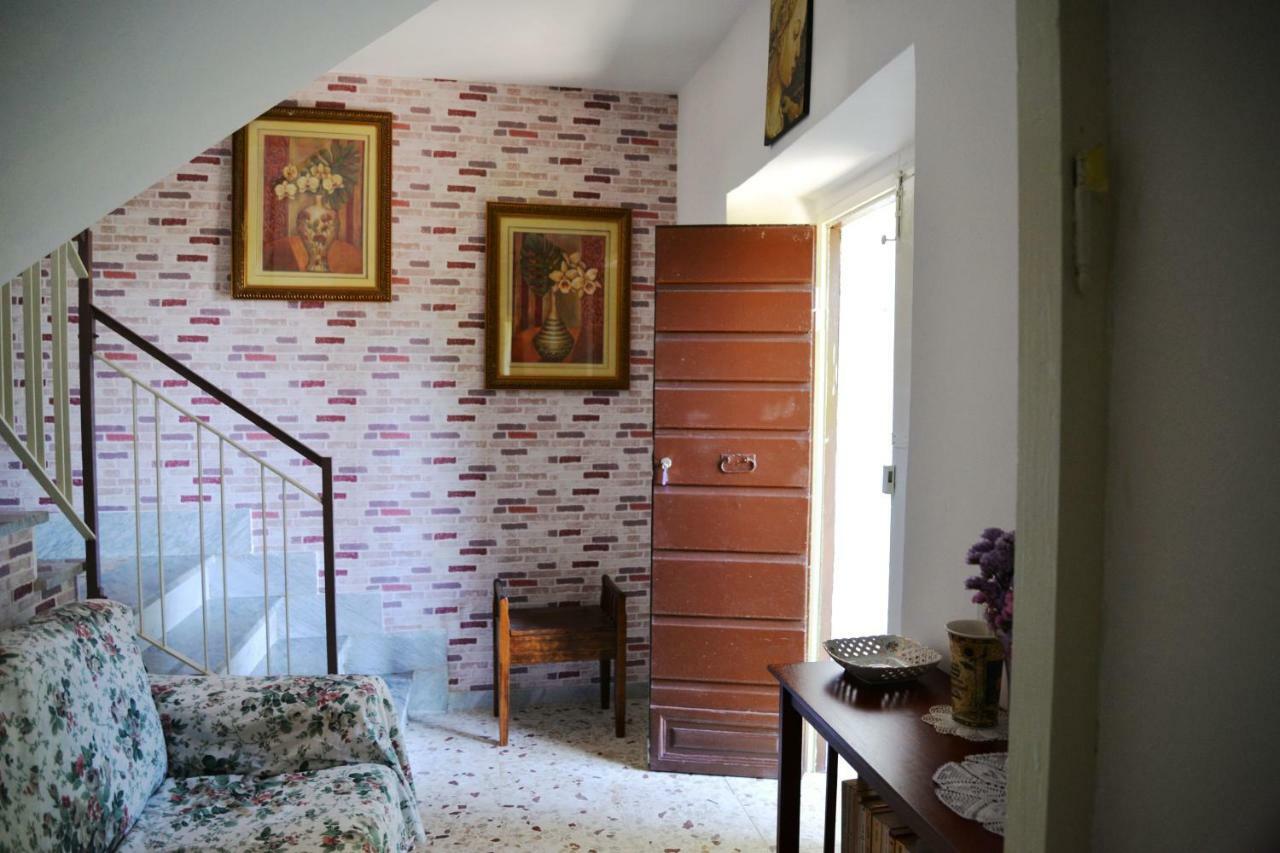 テッラチーナA Casa Di Carlaアパートメント エクステリア 写真
