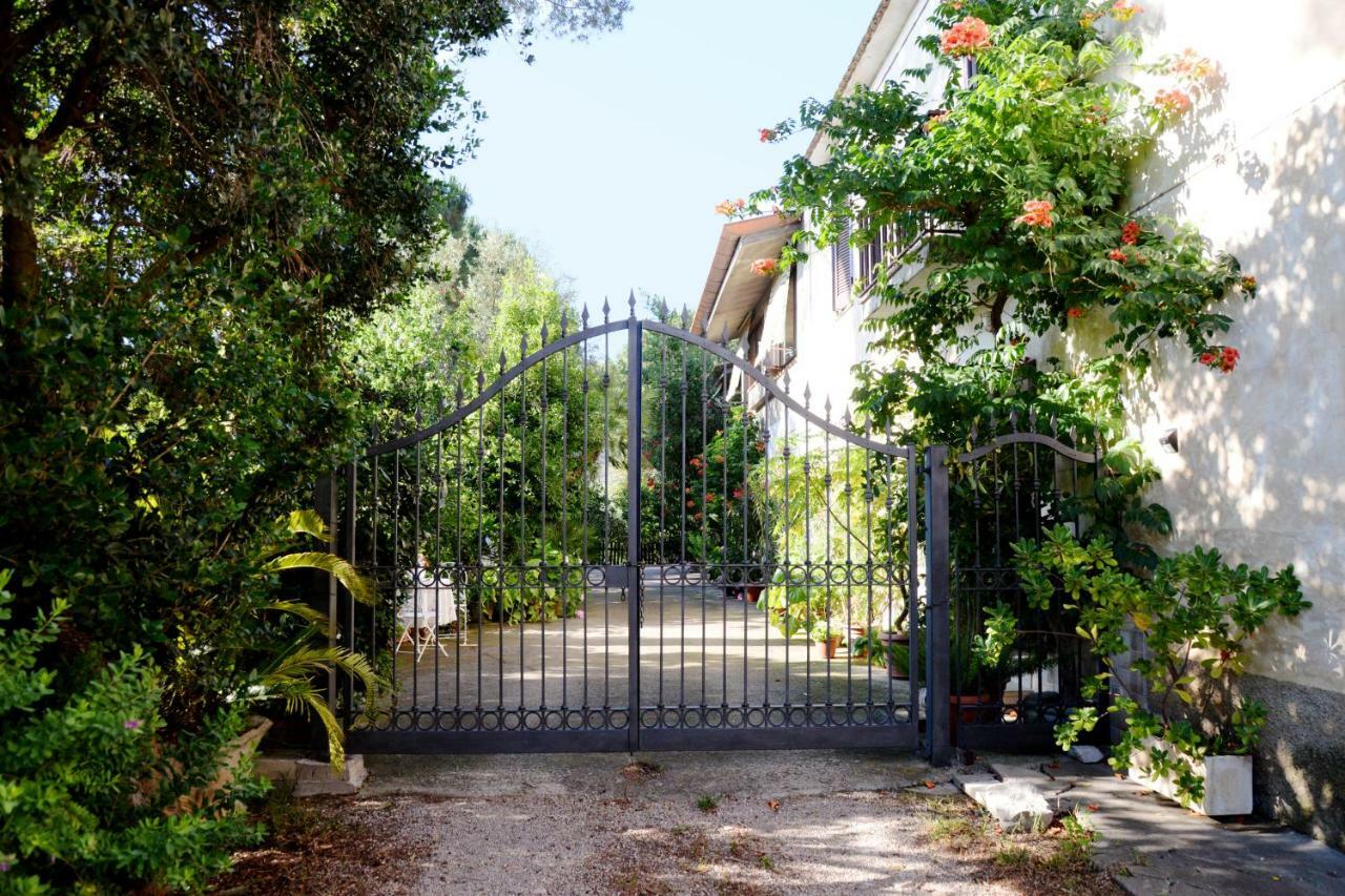 テッラチーナA Casa Di Carlaアパートメント エクステリア 写真
