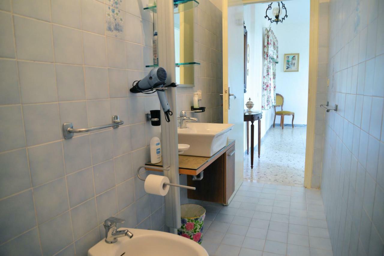 テッラチーナA Casa Di Carlaアパートメント エクステリア 写真